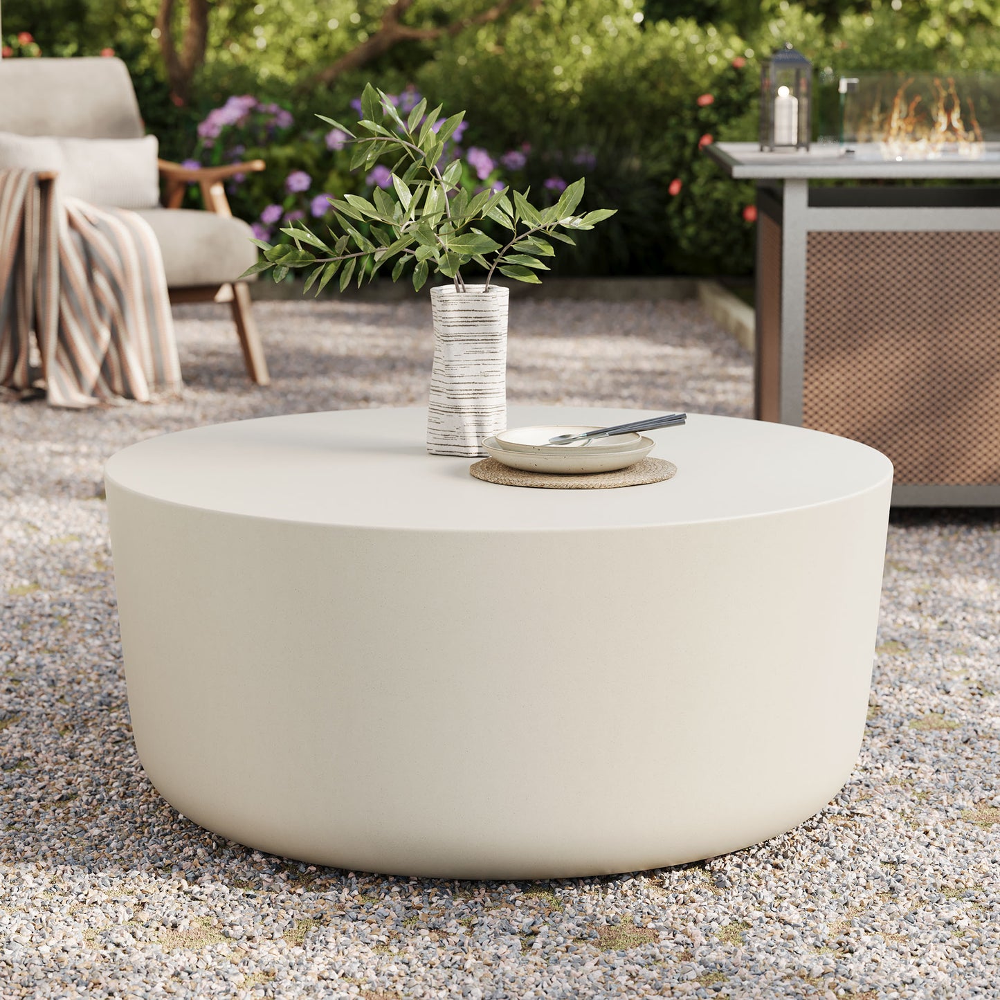 Brion Round Indoor - Outdoor Patio Concrete Coffee Table by Modway EEI-7099-WHI